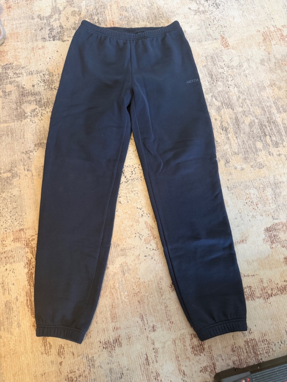 Aritzia cozy sweatfleece - Picture 2 of 4